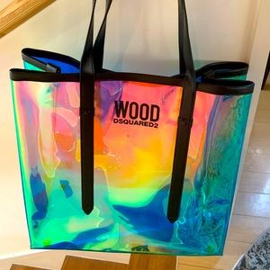 Beautiful brand new tote/beach bag!